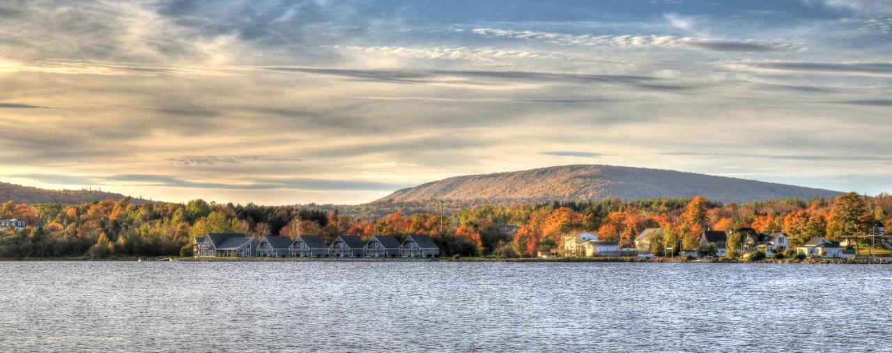 Keltic Quay Cottages & Bayfront Lodge Whycocomagh Exterior photo
